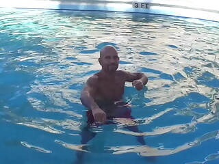 SHADOW BOXING IN THE POOL MAXXX LOADZ