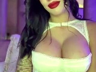 Leann amateur beautiful brunette with big boobs