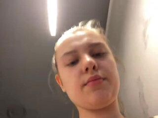 Crazy fucking in the gym