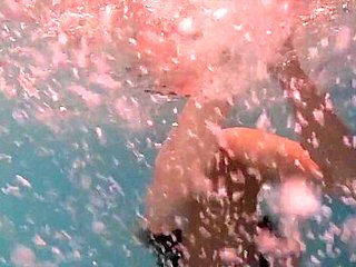 Beautiful Exquisite Natalia Kupalka Swimming Naked - Bo...