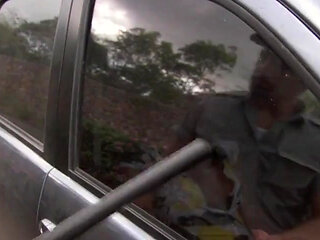 Island Fever Outdoor Pussy Spread and Sucking