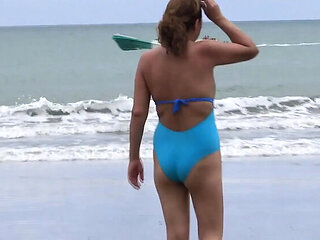 Stepmom Flaunts Her Hairy Pussy on Beach and Makes My Hard Dick Cum