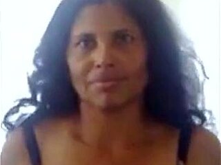 Pushpa, Big-Titted Sri Lankan Mature Amateur