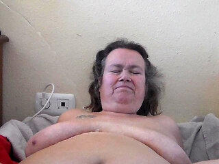 John is peeing all over Jens hot body