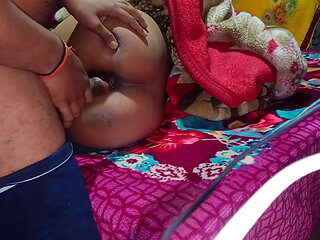 Village Girlfriend Ko New Year Par Ghar Bulaakar Room Me Gand wishes kiya