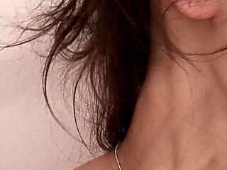 After Discussing the Anatomy of the Human Body, She Became a Thatchfie to Many Men