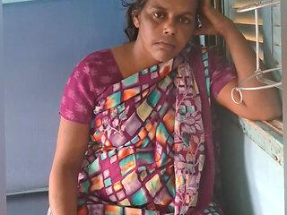TRAIN TOILET TAMIL BHABHI Tamil housewife cowgirl Jennifer fuck very hard