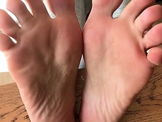 Black Amateur Explore Hot Foot Fetish