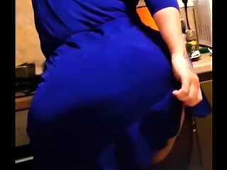 Stepmom Teaches Her Stepdaughter To Fuck Lesbian Sex