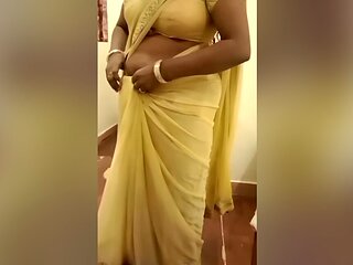 Verified Amateurs - Desi Indian Tamil Pondati-in Sontha Akka-va Correct Panni Hotel-ku Thallitu Pona Cuckold Purusan