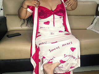 PIZZA MAN FUCK HOT BHABHI IN HINDI AUDIO.