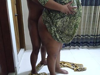 Egyptian big ass & Huge Boobs Hot BBW aunty sweeps ...