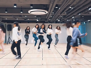 LOONA HULA HOOP - DANCE PRACTICE 4K