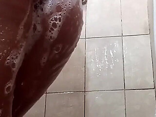 Banho Com Morena Simoes Cada Dia Mais Gostosa