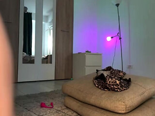 Jucielussie Anal fucking with big dildo