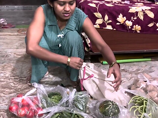 Sweety Bhabhi sex with Blinkit Delivery Boy, Full Hindi Video