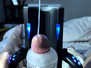 Huge cum from new Xmperor Stroker