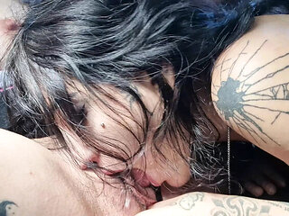 Two Lesbian Hitchhikers Give Me a Double Blowjob and Standing Fuck Outdoor