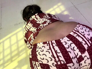 Fucking a Beautiful Bhabhi When She Was Horny in Her Room & Her Husband Going to Office