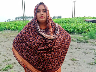 Hoktoml9_Bangladesi village sister-in-law brought me a bag and got on top of me and fucked me.