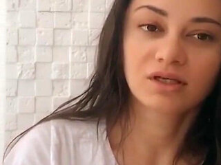 My First Lesbian Sex Experience