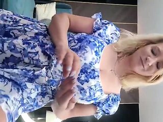 home made amateur blonde Masturbating