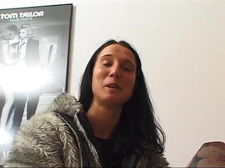 Raven hair stepmom in her first audition