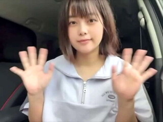 Japanese Momoka Enjoys Solo Toilet Fantasy