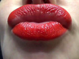 Kiss me baby! Red lipstick and big sexy lips fetish