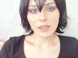 You and Mavis are alone in Dracula'_s castle and she wants you to fuck her and cum deep in her pussy on Halloween