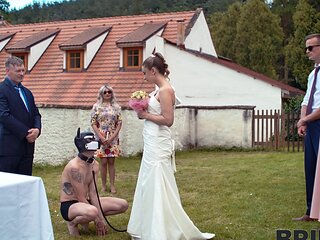 Hot brides in nylon stockings have sex with a guy in the open air