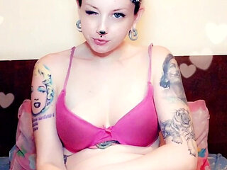 Quick Webcam Dildo Suck & Fuck
