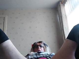 Dolled-up College Girl Cumshot