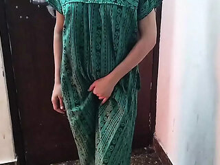 School girl ko paise dekar jabar dasti pela