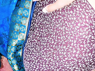 Marathi Women Sex with Her Husband Friend She Is Moaning Loudly in Marathi