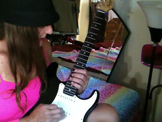 Lizzy Yum Vintage and Behind the Scenes 32