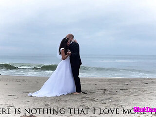 Blonde Suzanne Gives Husband Unforgettable 19th Anniversary Creampie Gift