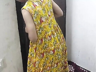 Big step sister ko apne land par baitha kar choda