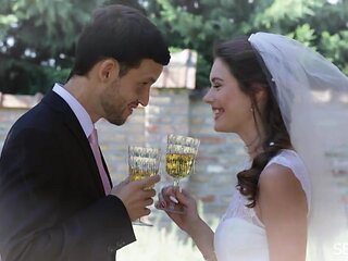 Wedded Bliss - Princess Alice & Alex Charger
