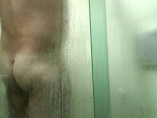 Warm bath and soft cock cumshot! Natural bodies!