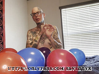 Smoking Balloon Play