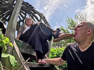 Worship Your Mistress's Feet