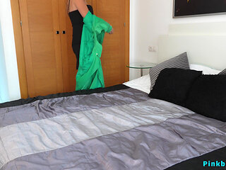 Disappointed MILF Arrived From Nightclub Alone and All She Had Was Her Satisfyer