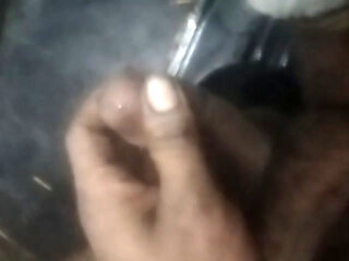 Sister-in-law's Bhosrabohut is very big, I saw it and shook it.