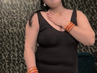Puja Bhabhi Play with Big Boobs