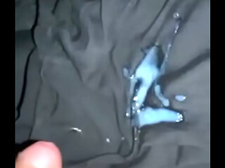 Recopilaci&oacute_n de masturbaci&oacute_n intensa hasta eyacular con mi primastra