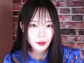 ASMR - Filming Outfit Lookbook & Behind-the-Scenes Chat