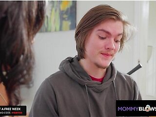 MommyBlowsBest - I Titty Fucked This Busty Brunette Good