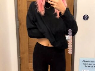 Amateur Webcam Teen Masturbates And Teases