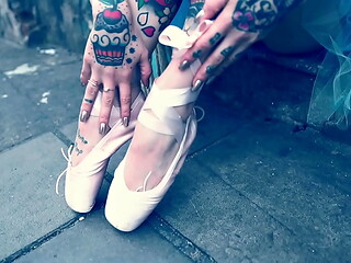 Ballerina Foot Worship and Bondage